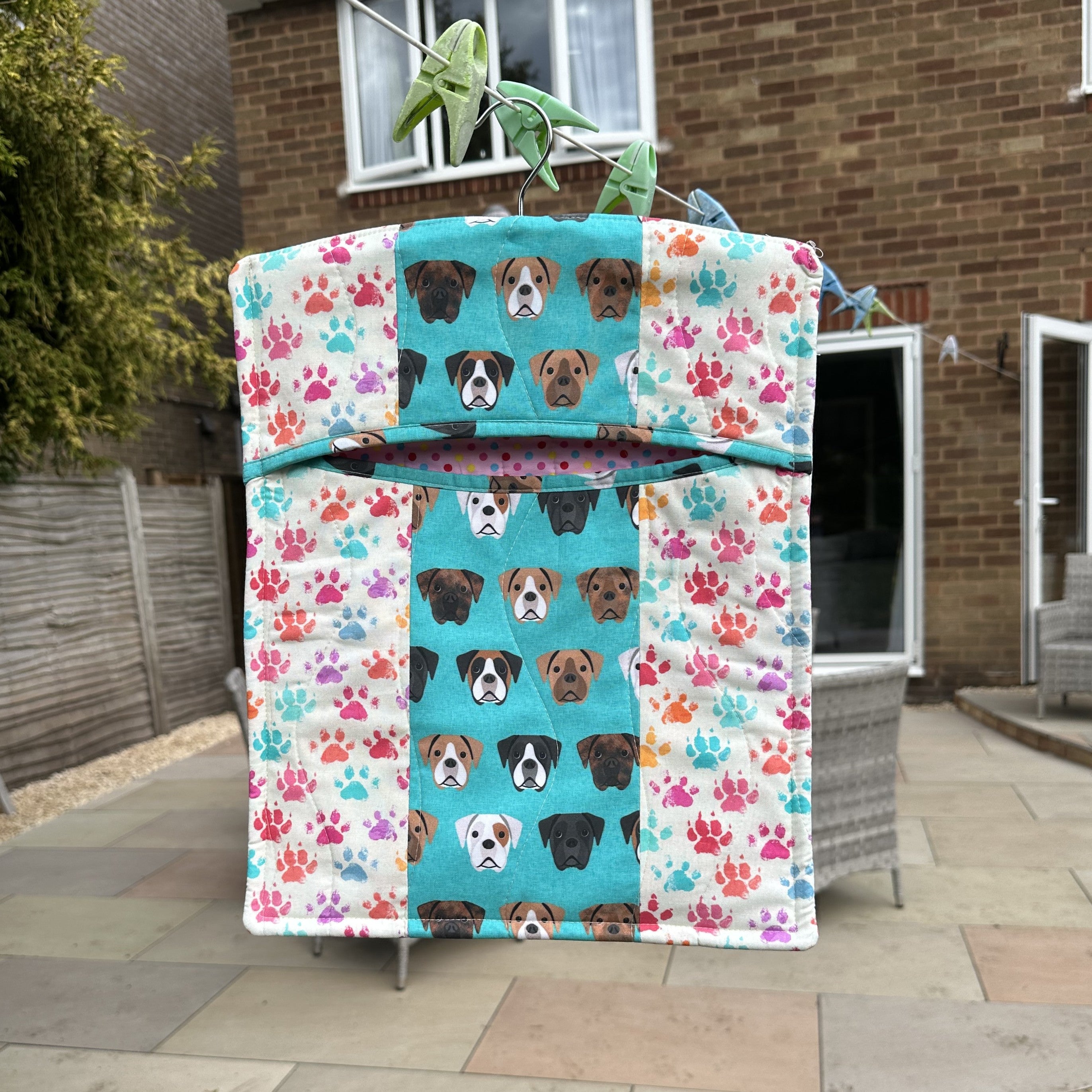 Boxer Dog Quilted Peg Bag – Pink or Turquoise