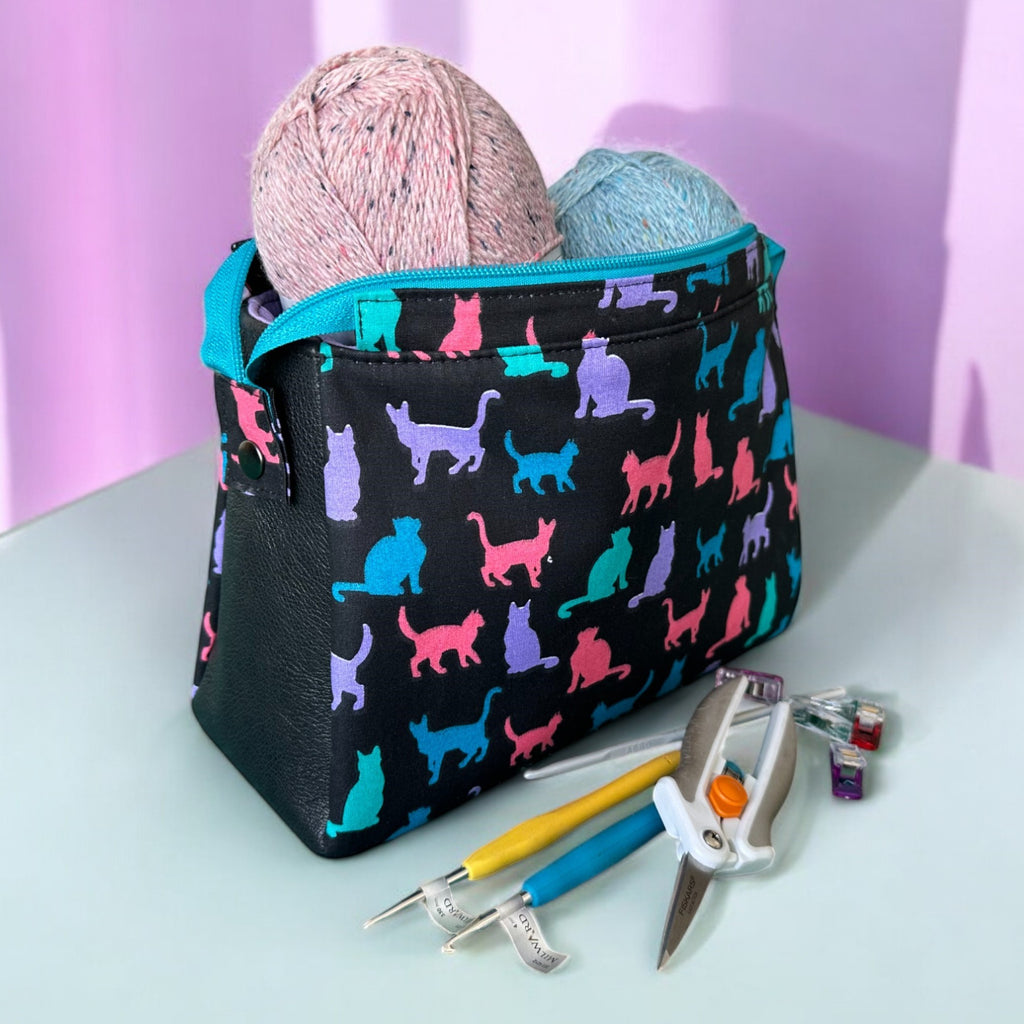 Luxury Cat Print Zipper Storage Pouch – Handmade with Leather Base