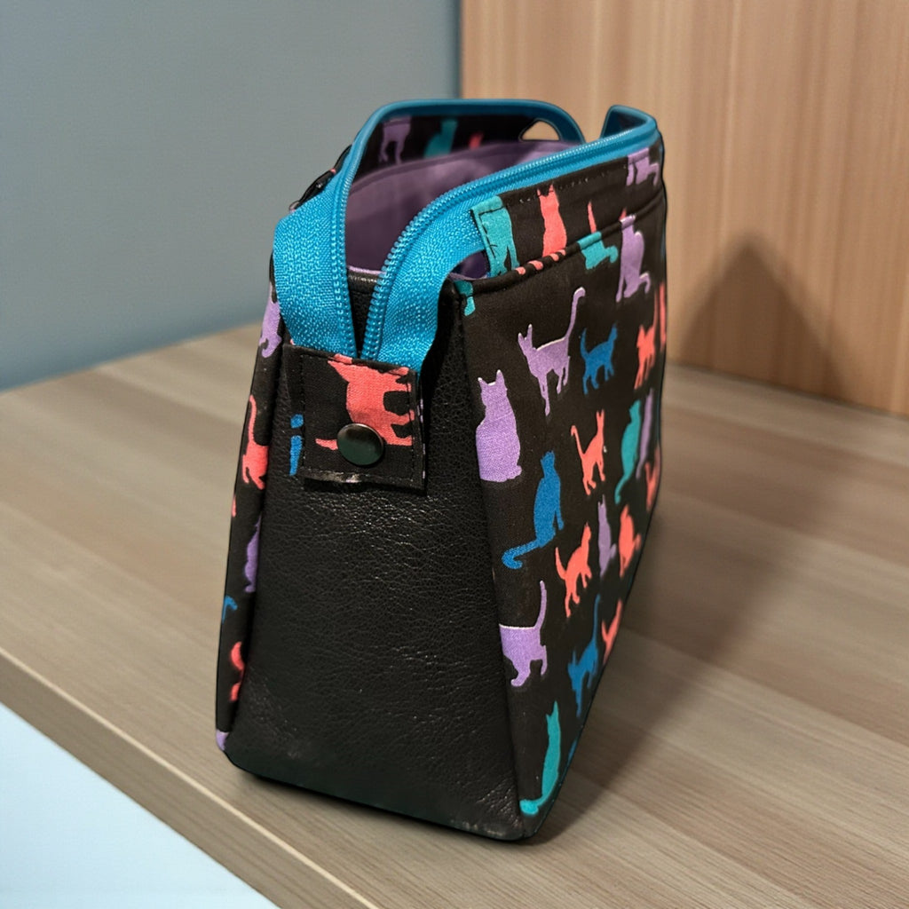 Luxury Cat Print Zipper Storage Pouch – Handmade with Leather Base